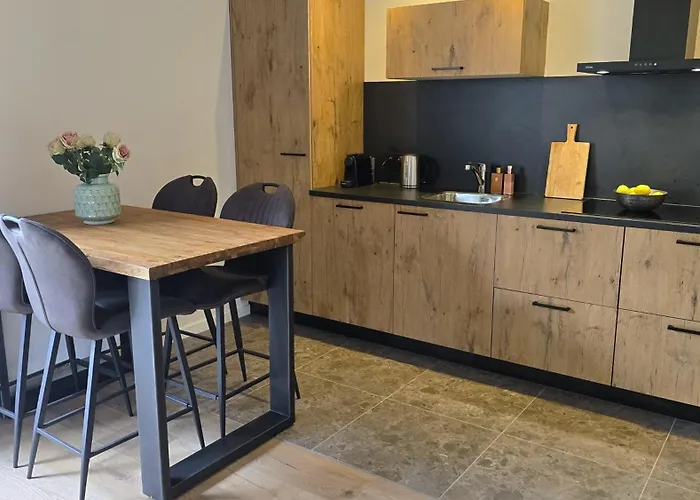 Dwp47 - Holiday Home With Own Beach Entrance